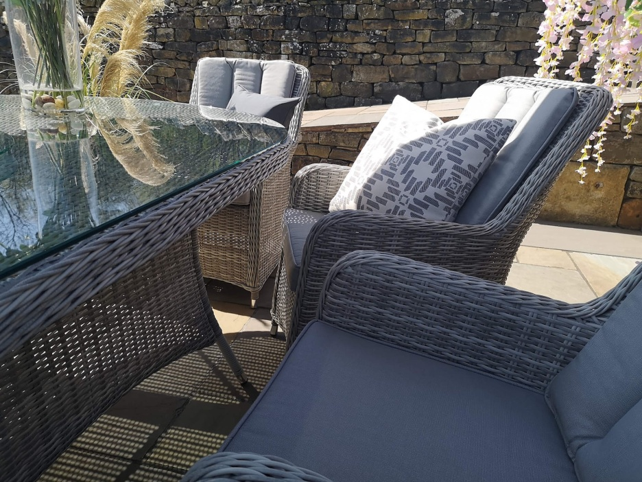 MALIBU 8 SEAT OVAL RATTAN DINING SET IN LIGHT GREY