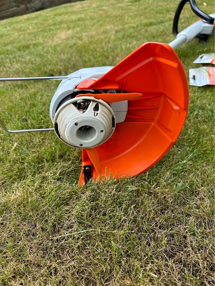 STIHL FSA45 BATTERY STRIMMER