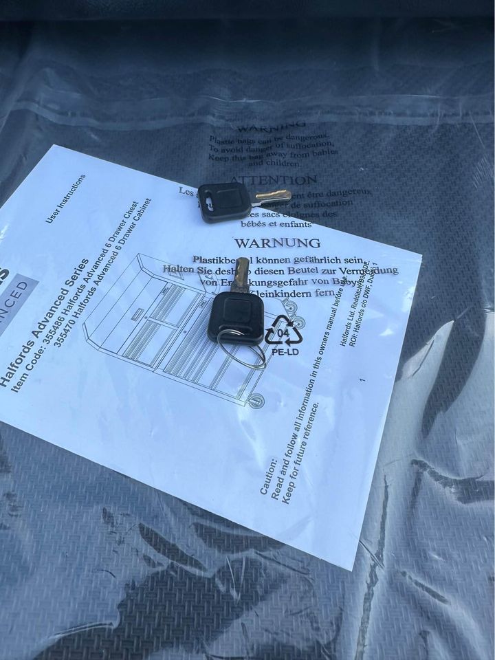 · Halford advance cabins 36 inch ￼ 12 drawers slow close new everything working perfect.