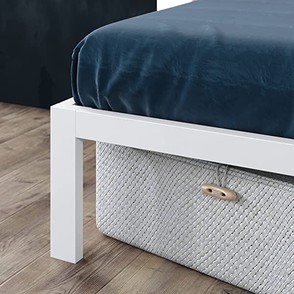 ZINUS Mia Metal Platform Bed Frame / Wood Slat Support / No Box Spring Needed / Easy Assembly, Black, Full Standard Full Black