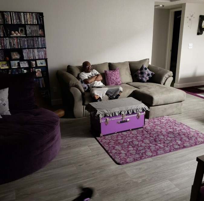 Torin Living Room Set