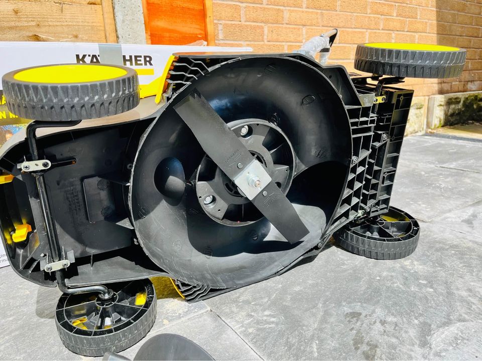 Karcher 18V lawnmower, 36cm, ex-display, RRP £319, new 5Ah battery